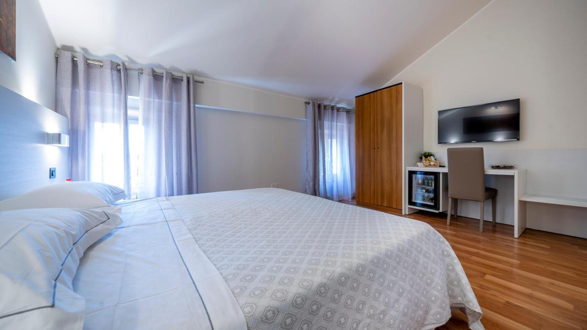 Albergo Ligabue Guastalla Esterno foto